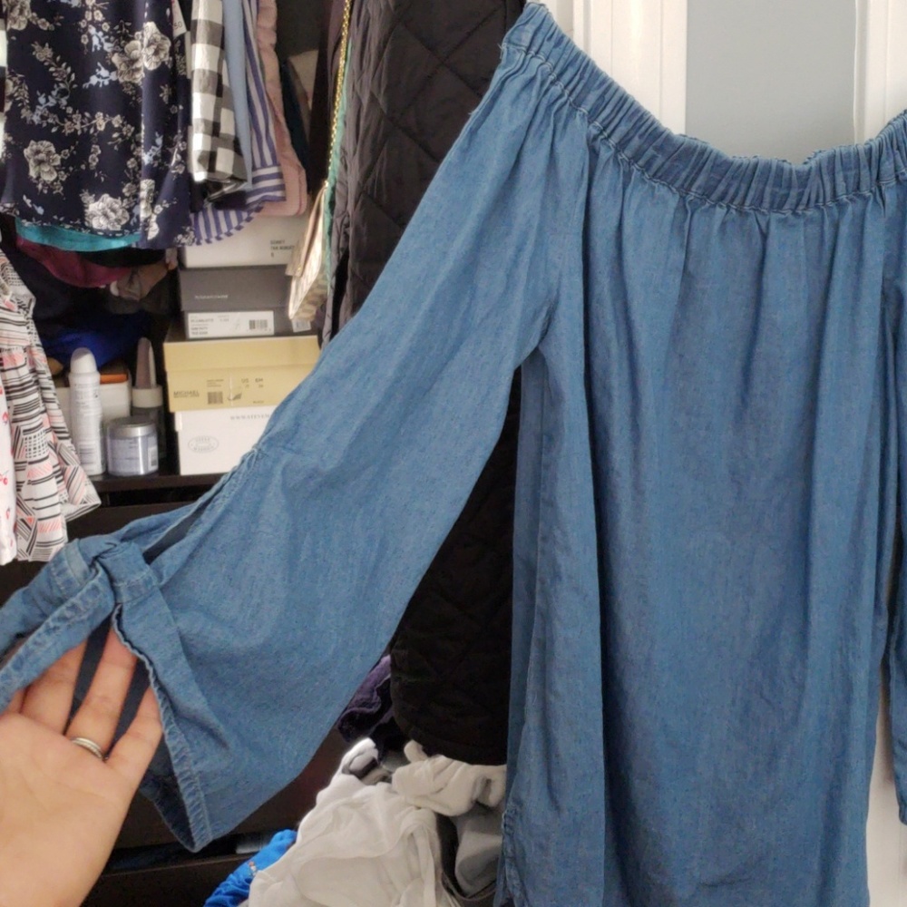 off the shoulder top - Picture 3 of 3